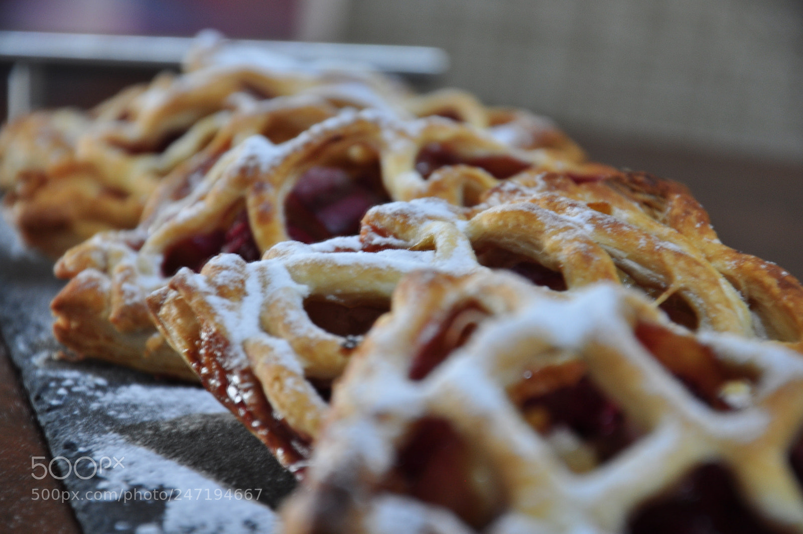Nikon D90 sample photo. Trellis berry and peach photography