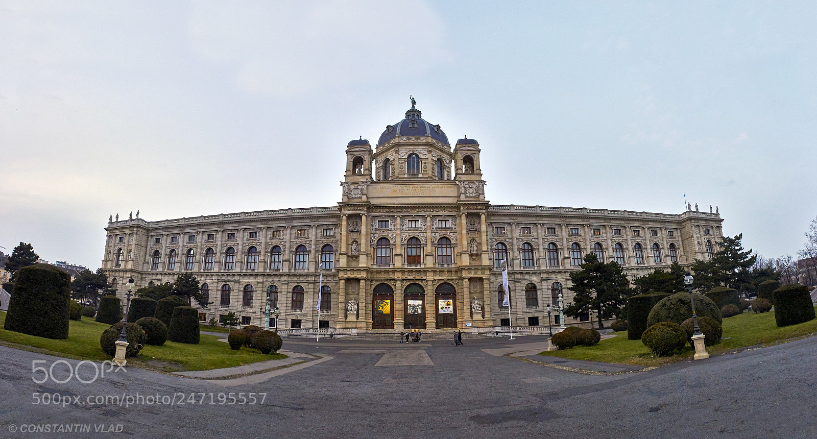 Canon EOS 600D (Rebel EOS T3i / EOS Kiss X5) sample photo. Natural history museum naturhistorisches photography