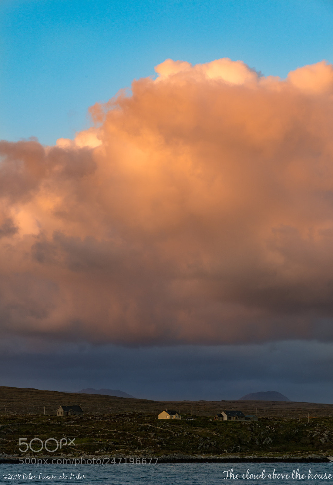 Nikon D800 sample photo. The cloud above the photography
