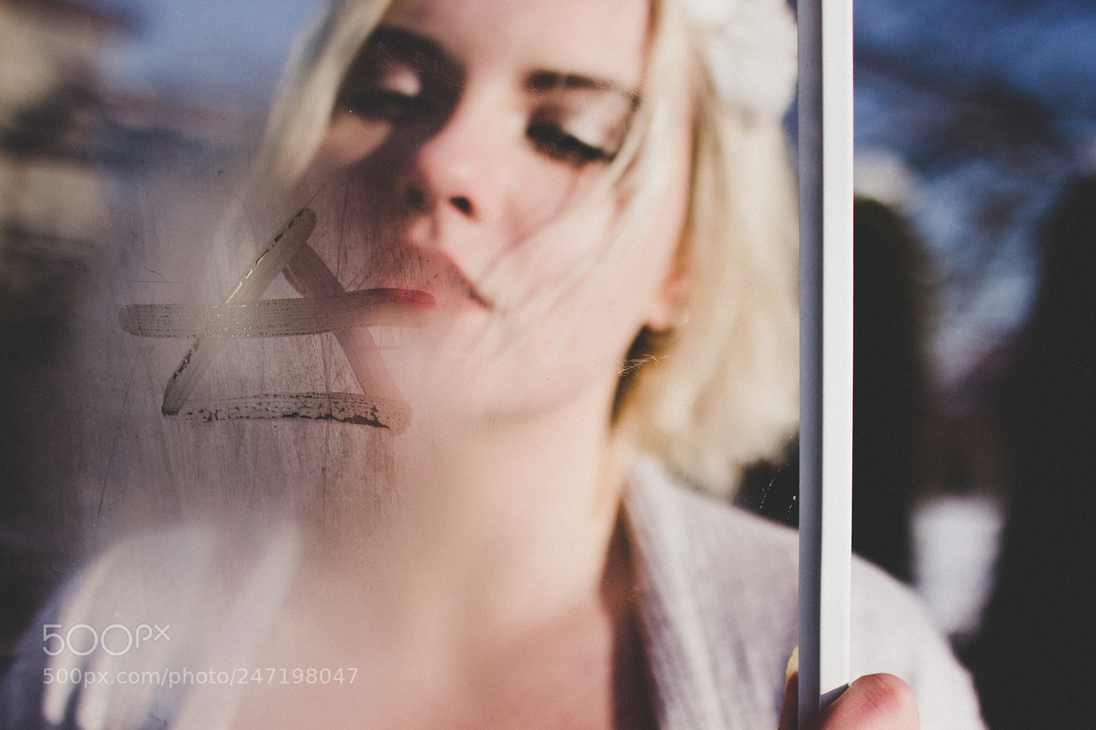 Canon EOS 600D (Rebel EOS T3i / EOS Kiss X5) sample photo. Curse photography