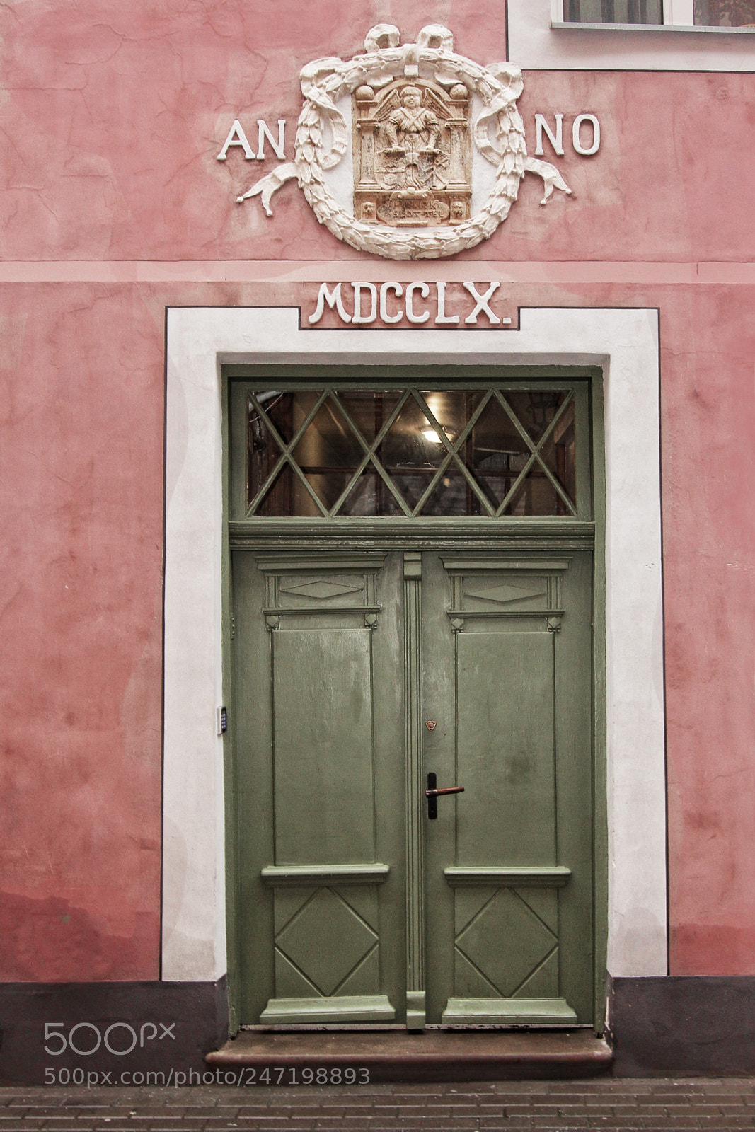 Canon EOS 60D sample photo. The door photography