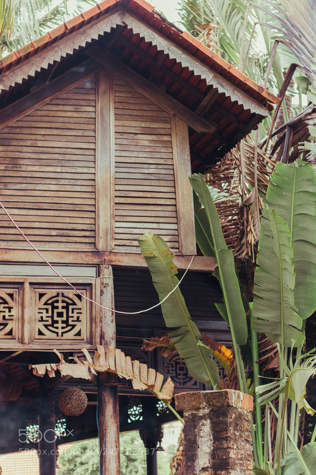 Canon EOS 550D (EOS Rebel T2i / EOS Kiss X4) sample photo. Bungalow photography