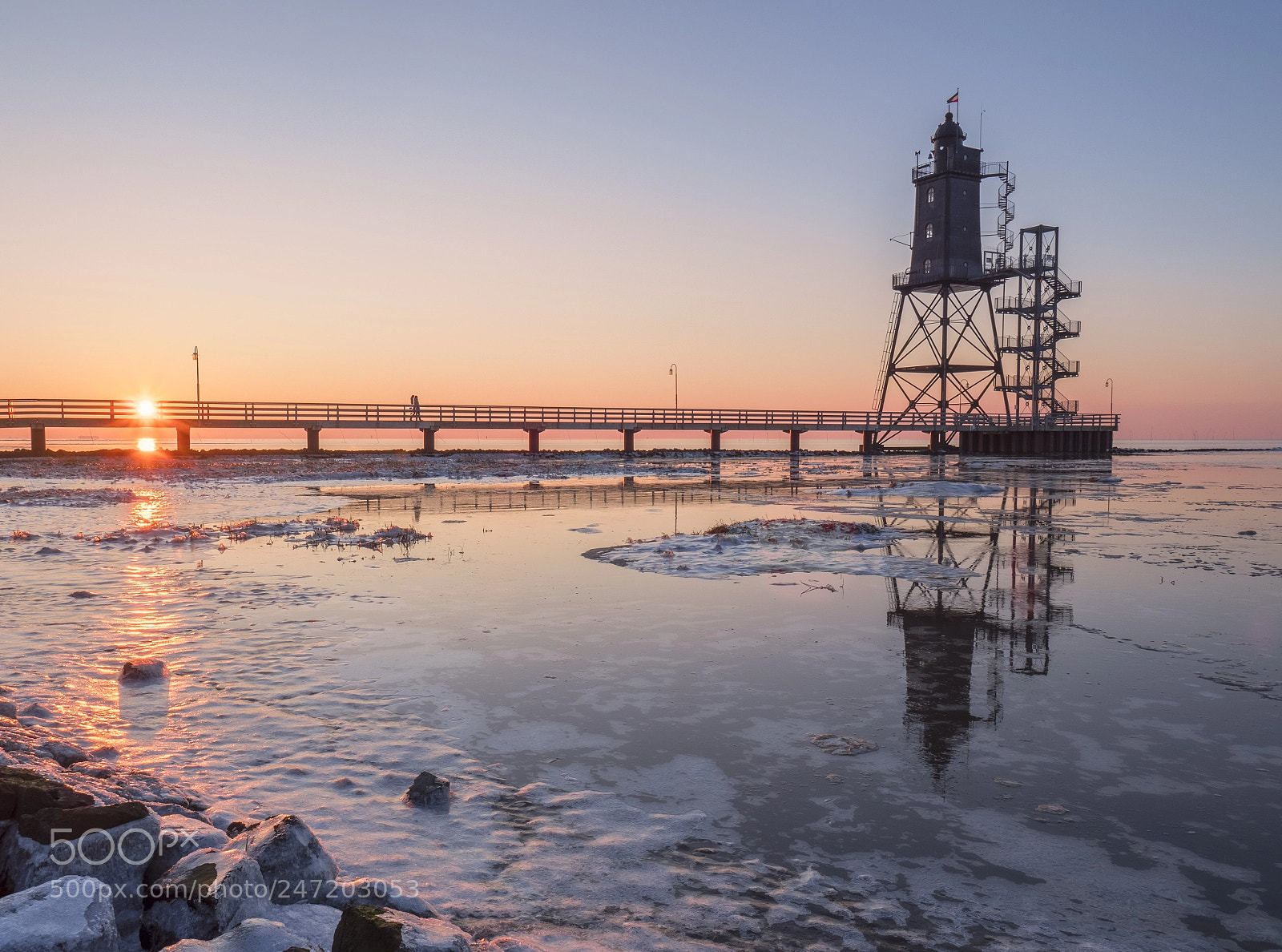 Olympus OM-D E-M1 Mark II sample photo. Lighthouse obereversand at sunset photography