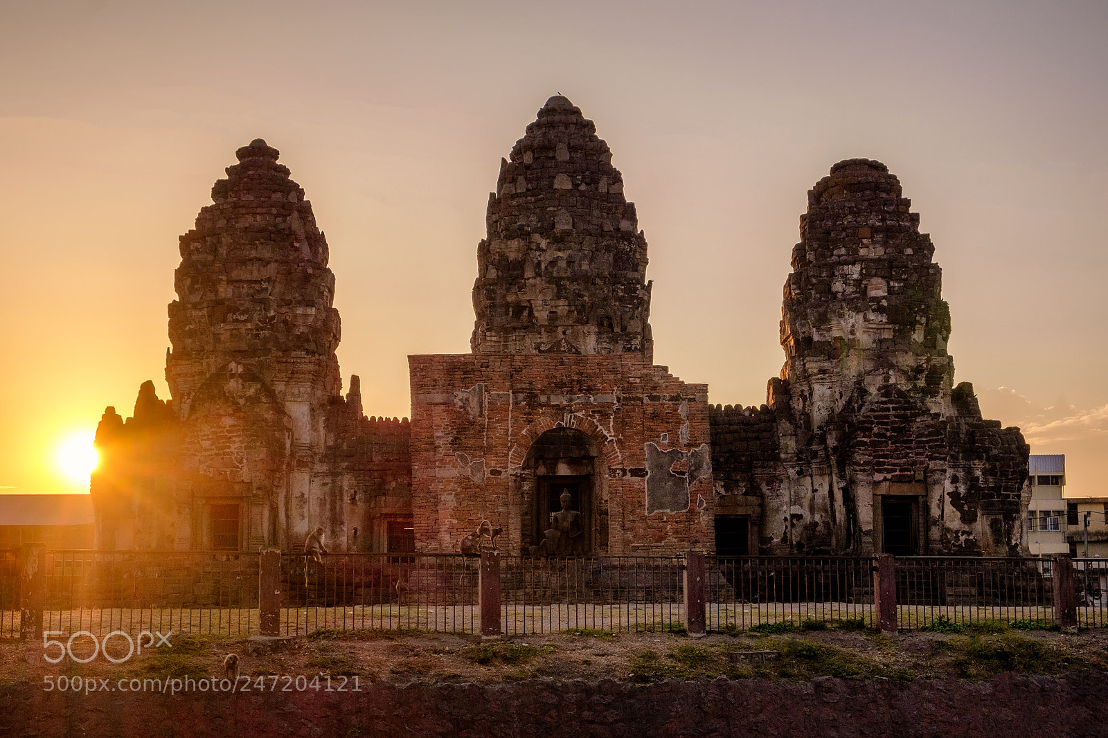 Fujifilm X-E2 sample photo. Phra prang sam yot photography