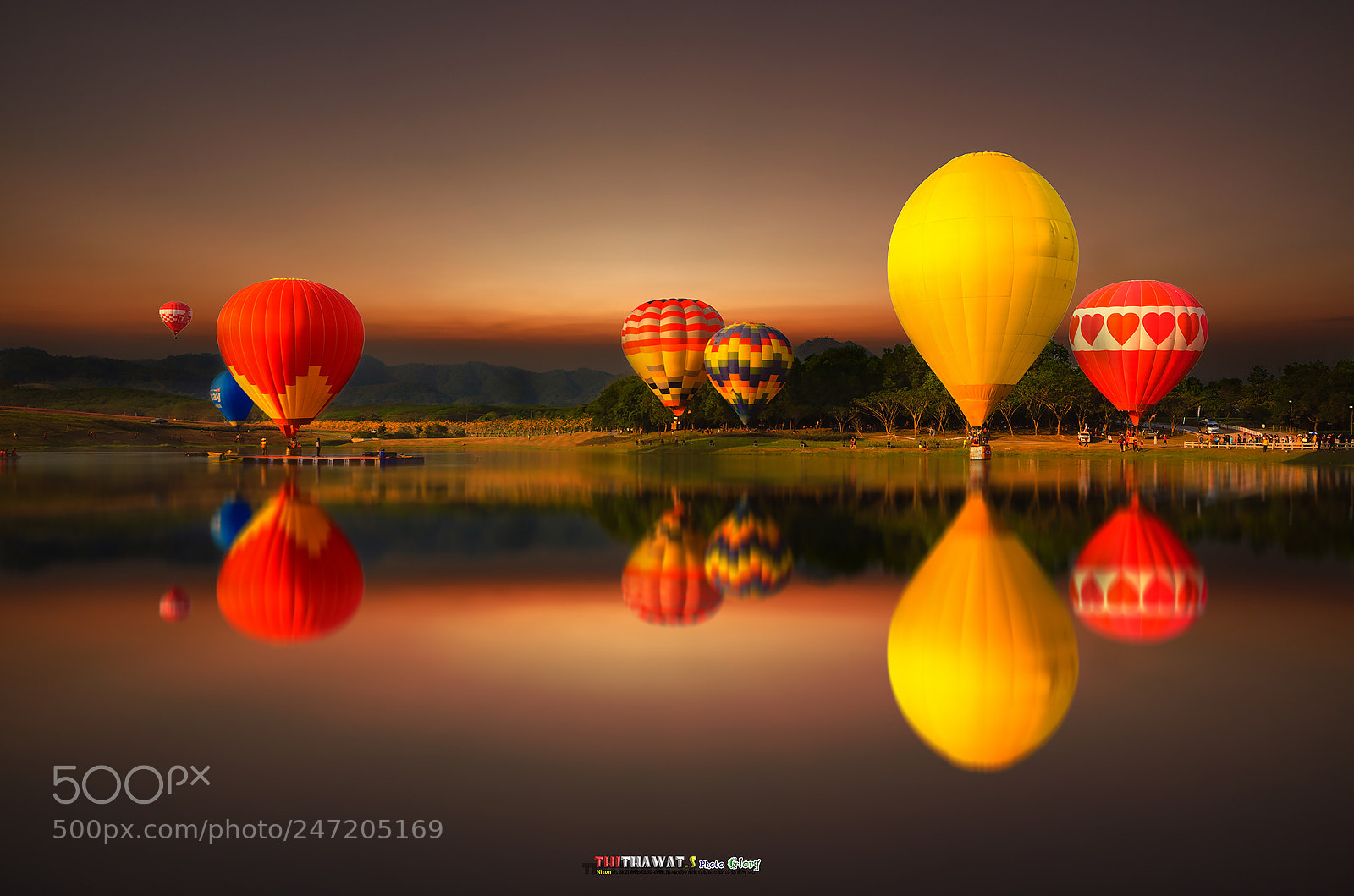 Nikon D5100 sample photo. Balloon photography