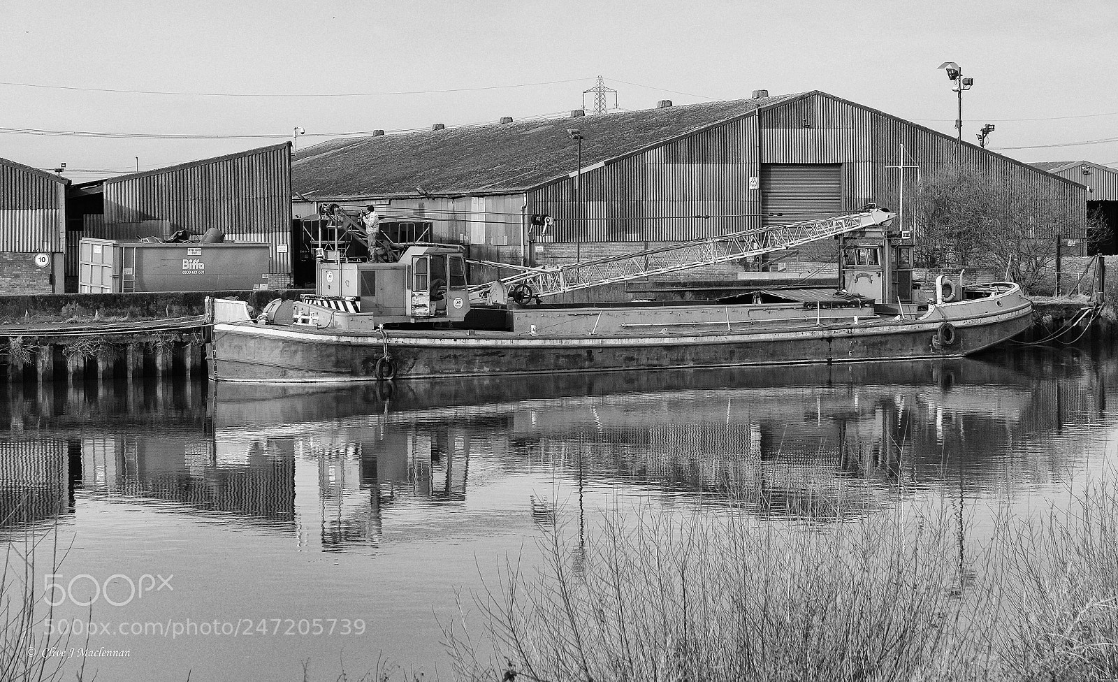 Fujifilm X-T1 sample photo. Crane barge hood photography