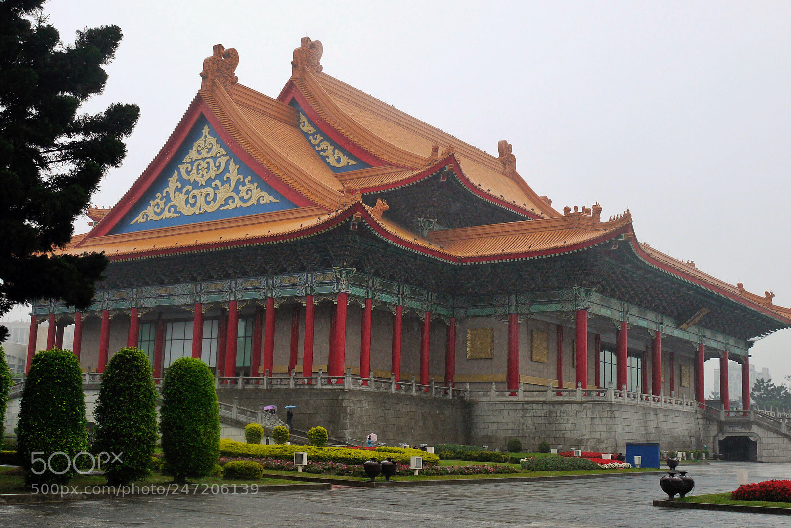 Panasonic Lumix DMC-GF1 sample photo. Memorial hall photography