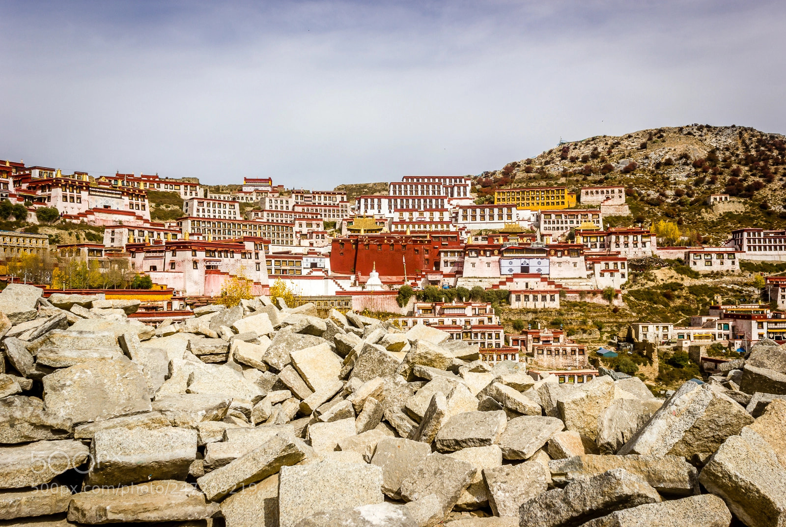 Canon EOS 550D (EOS Rebel T2i / EOS Kiss X4) sample photo. Ganden monastery photography