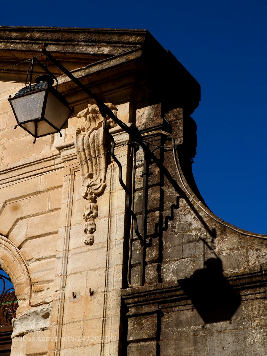 Olympus OM-D E-M5 II sample photo. Lampadaire photography