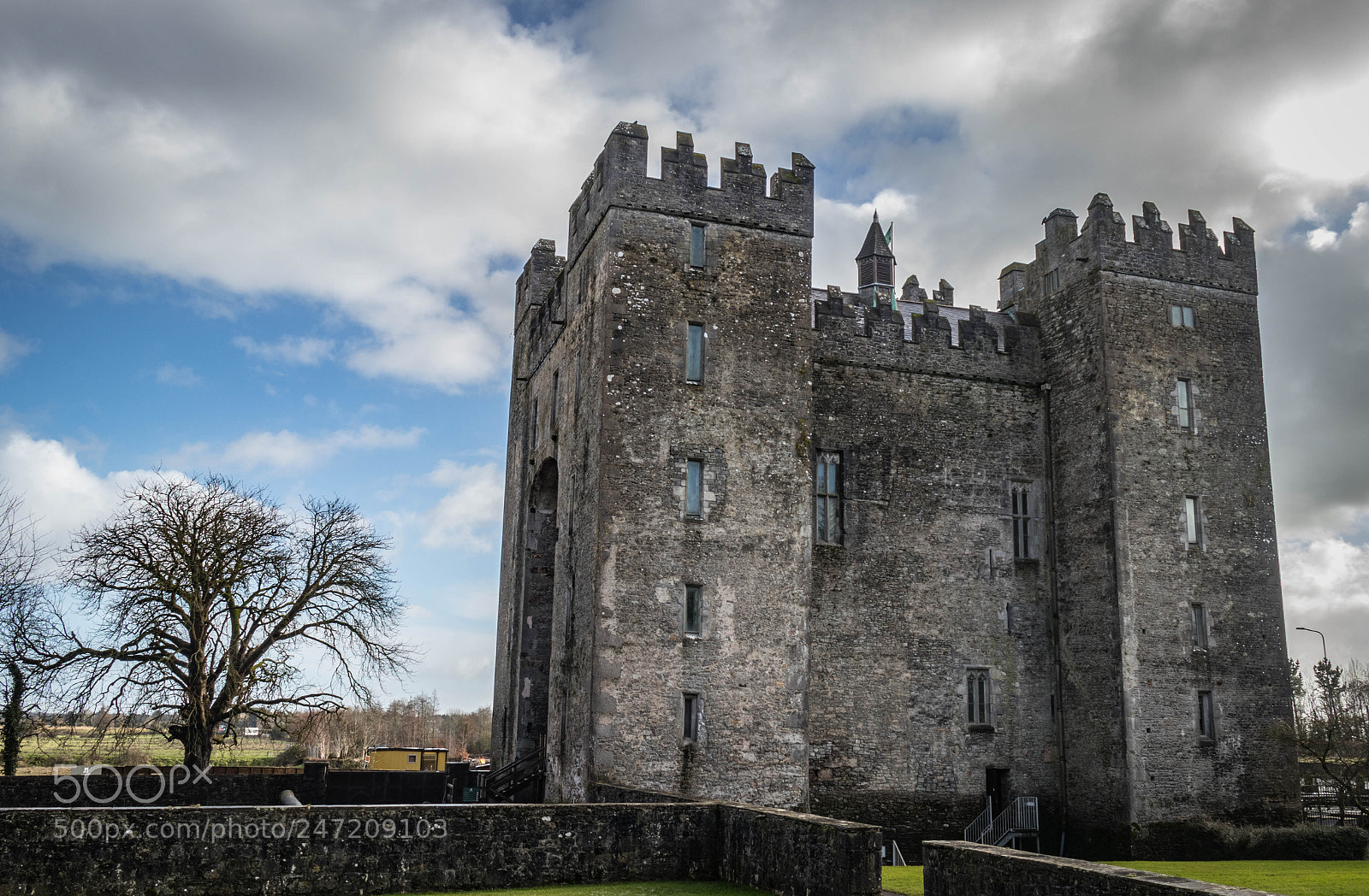 Canon EOS 80D sample photo. Bunratty castle, co. clare photography