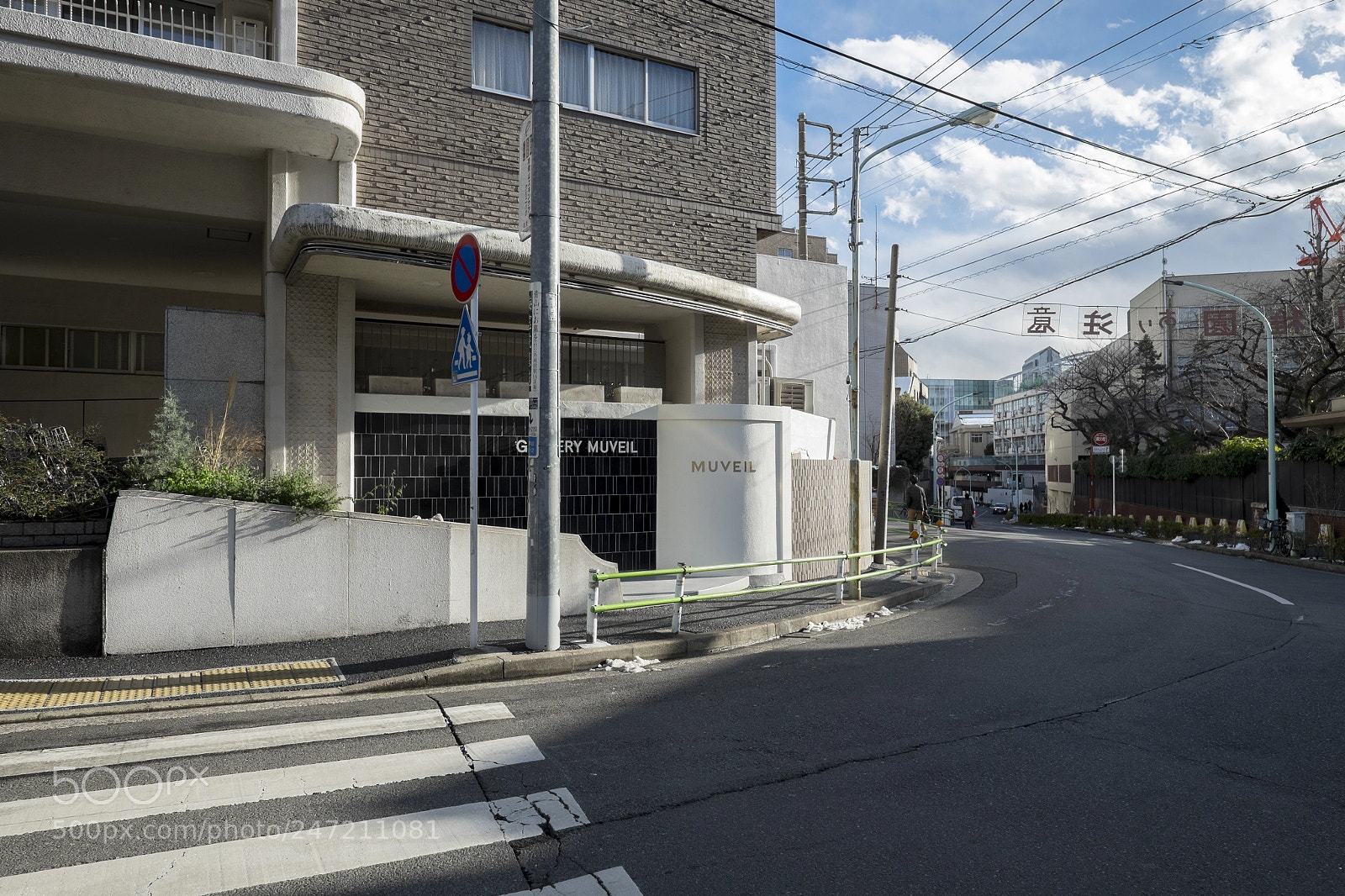 Fujifilm X-T1 sample photo. Tokyo.渋谷区渋谷　青山学院裏 photography