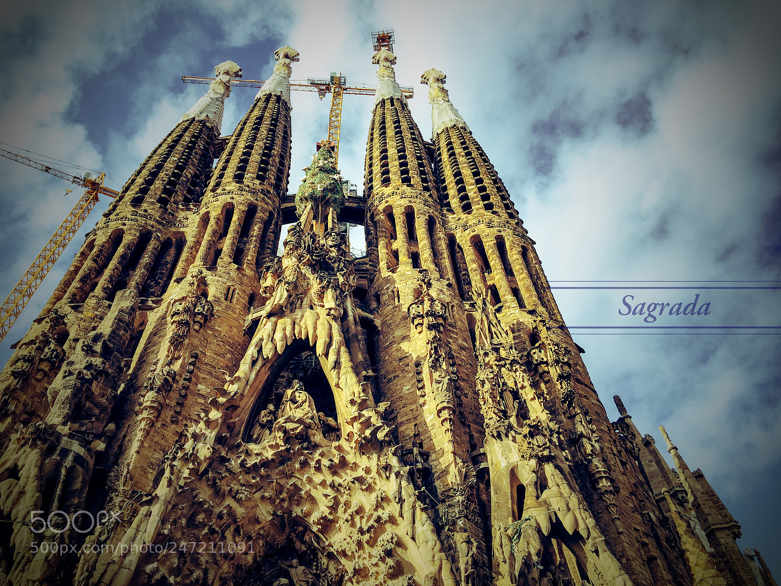 Apple iPhone 6s Plus sample photo. Sagrada familia barcelona photography