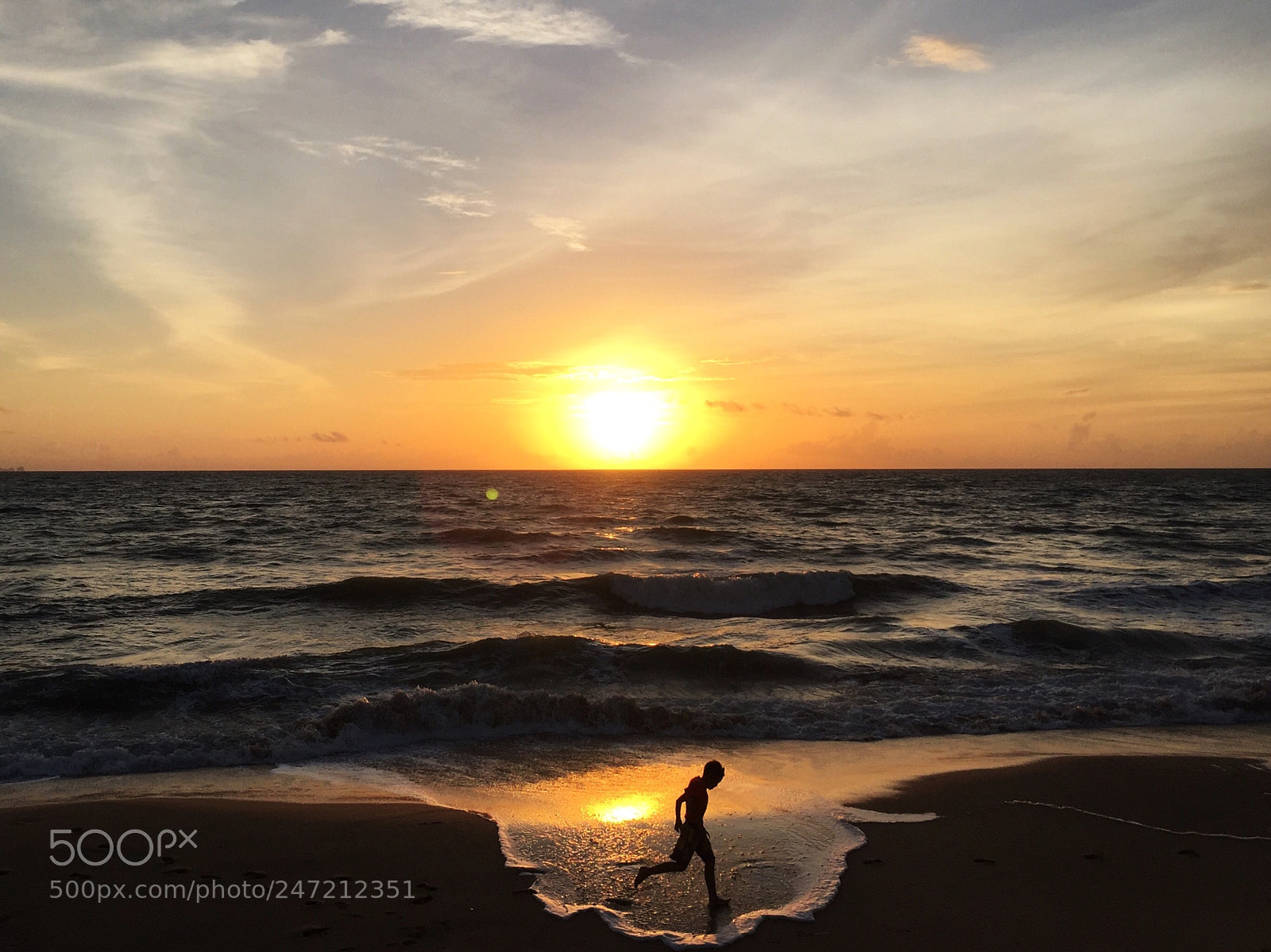 Apple iPhone 6 sample photo. Boy in the sundown photography