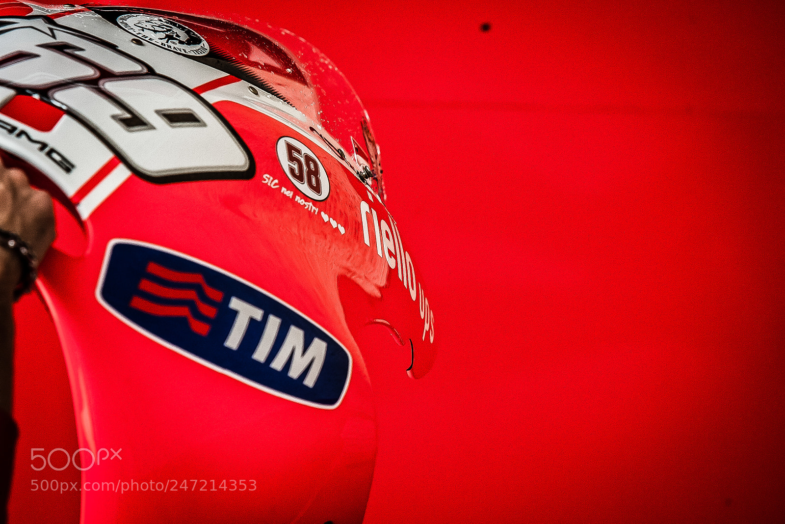 Canon EOS-1D Mark II N sample photo. Nicky hayden bodywork photography