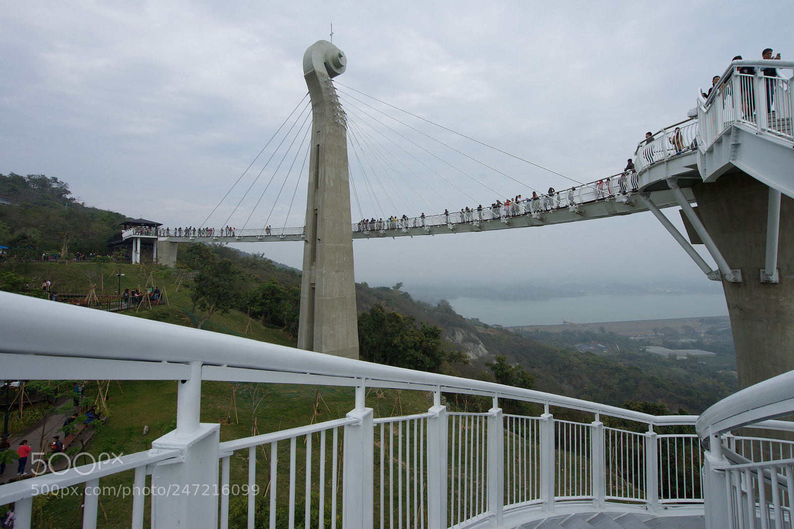 Sony a7 sample photo. Violin skywalk photography