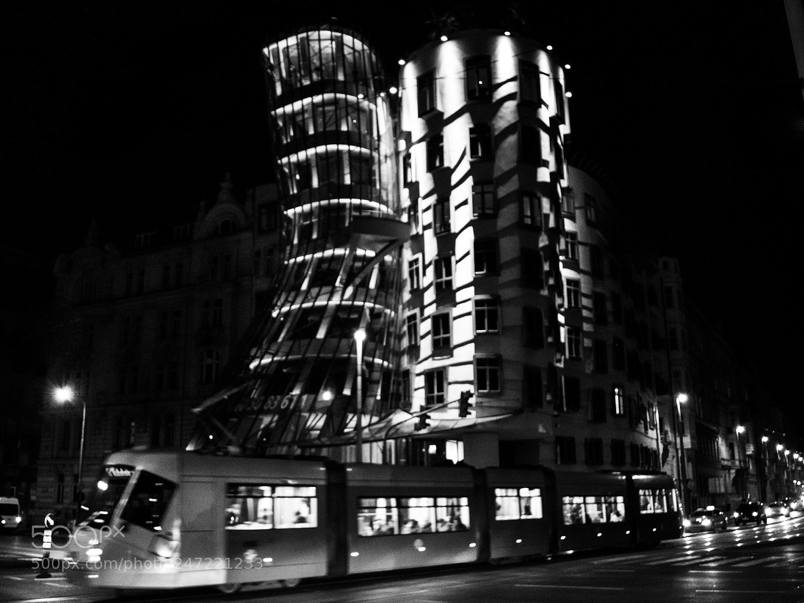 Nikon D3400 sample photo. Dancing house photography