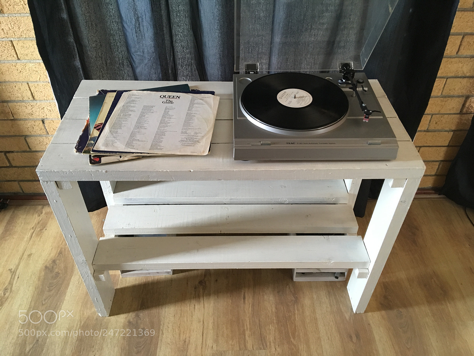Apple iPhone SE sample photo. Modern diy white record photography