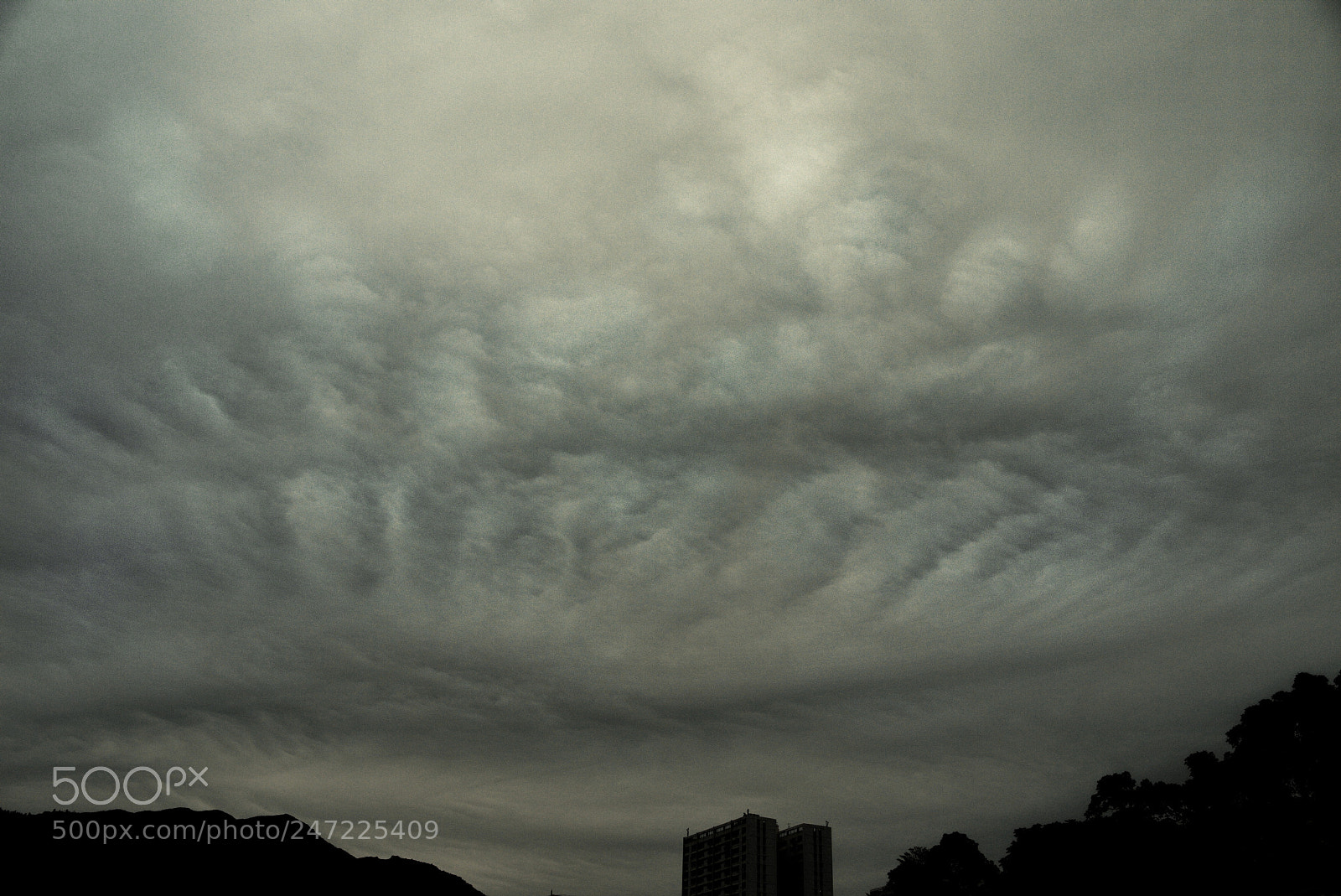 Panasonic Lumix DMC-G1 sample photo. Clouds ? photography