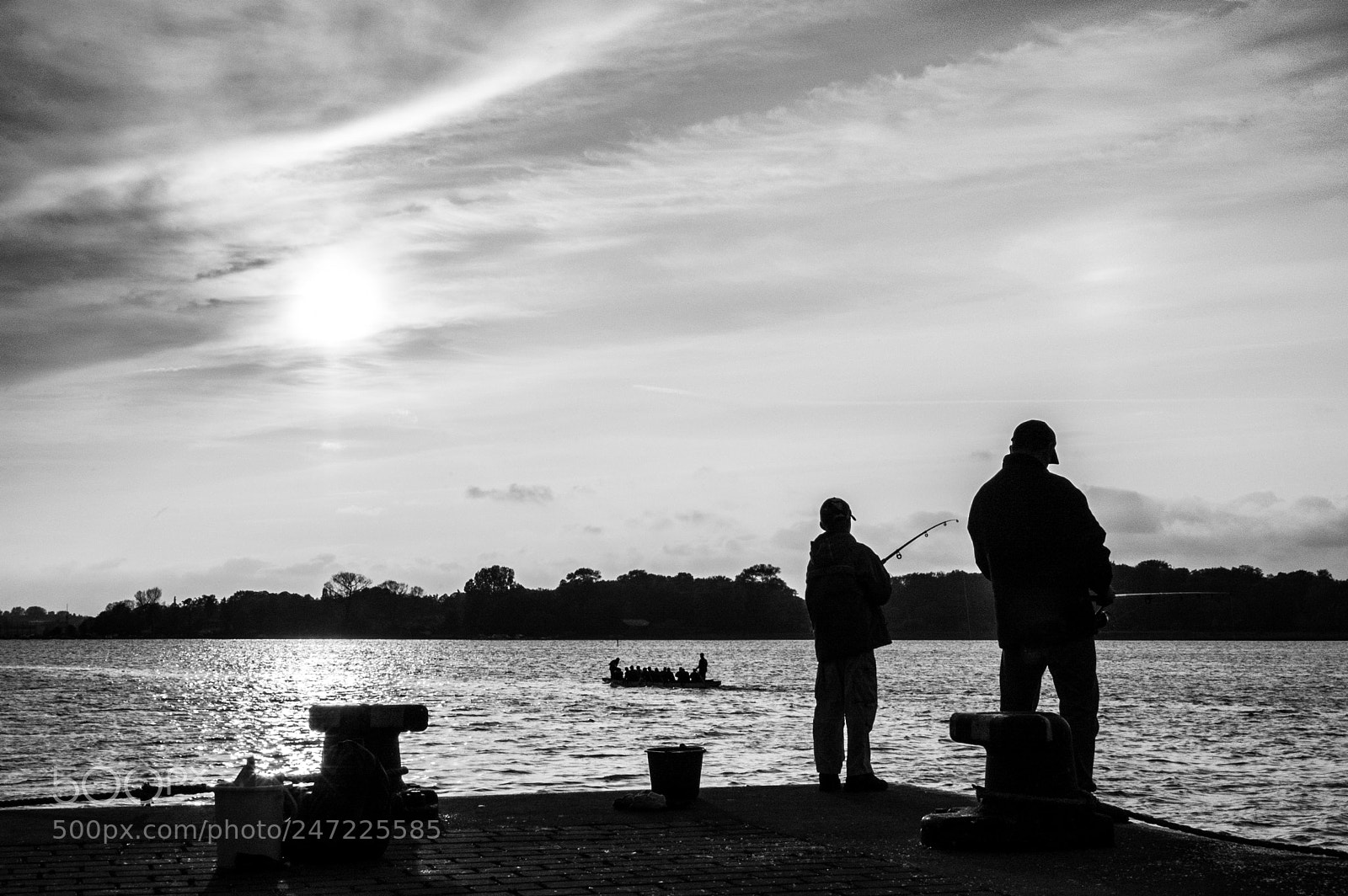 Nikon D70 sample photo. Angler im rostocker stadthafen photography