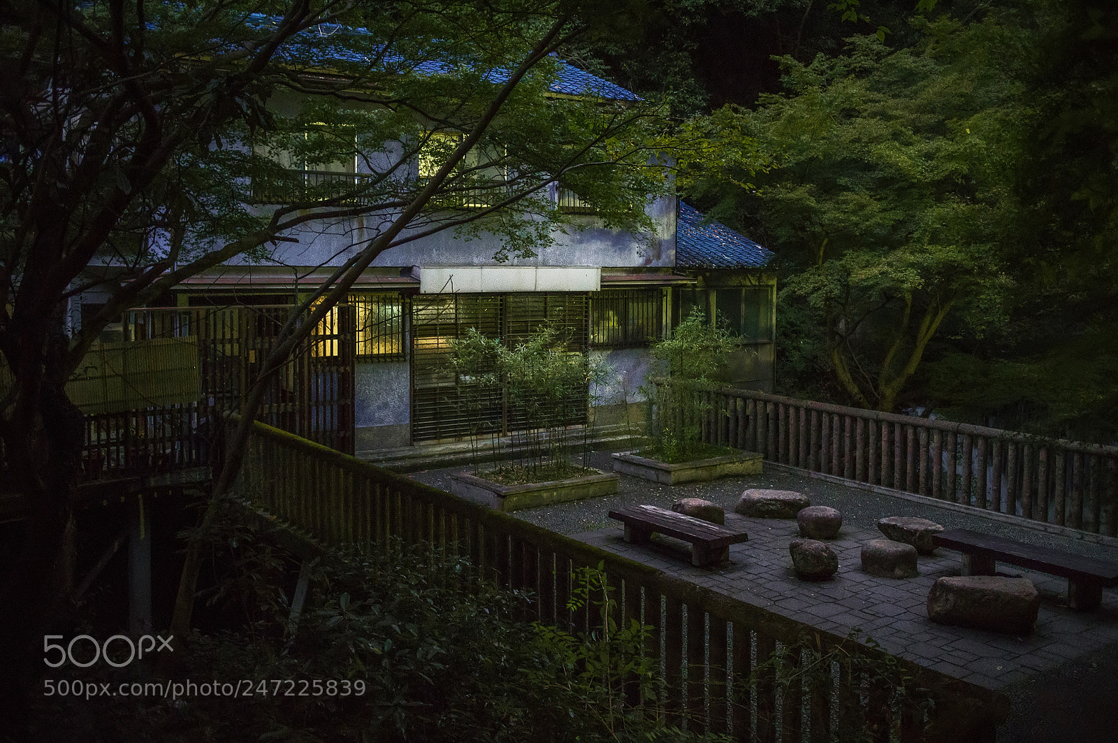Canon EOS M sample photo. A place to hide photography