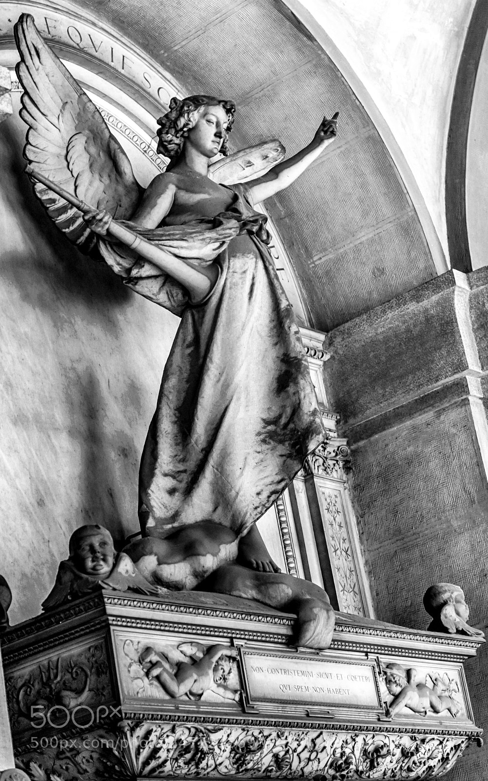 Nikon D810 sample photo. Angel remembering the existing photography