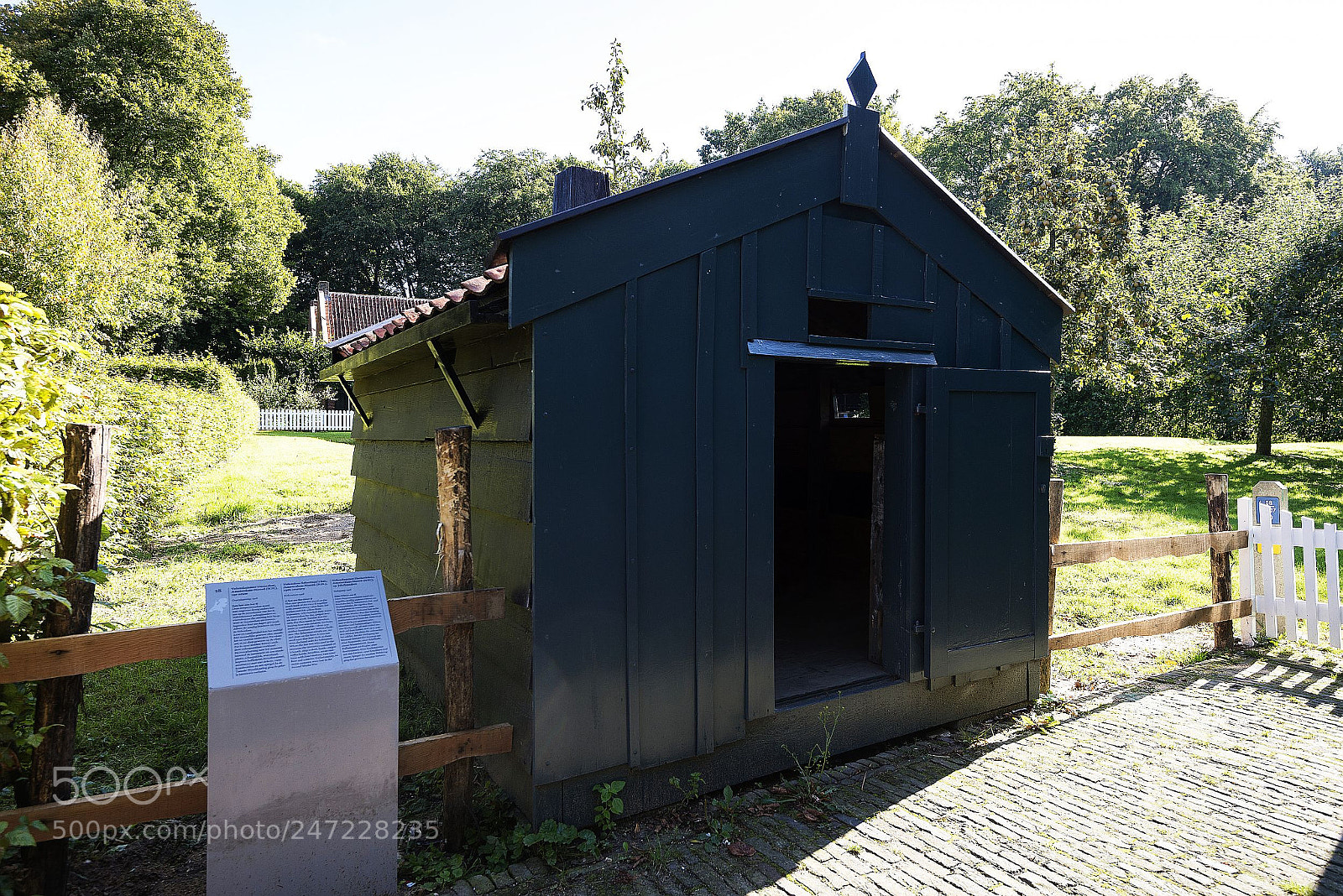 Nikon D600 sample photo. Volendammer vissershut uit amsterdam photography