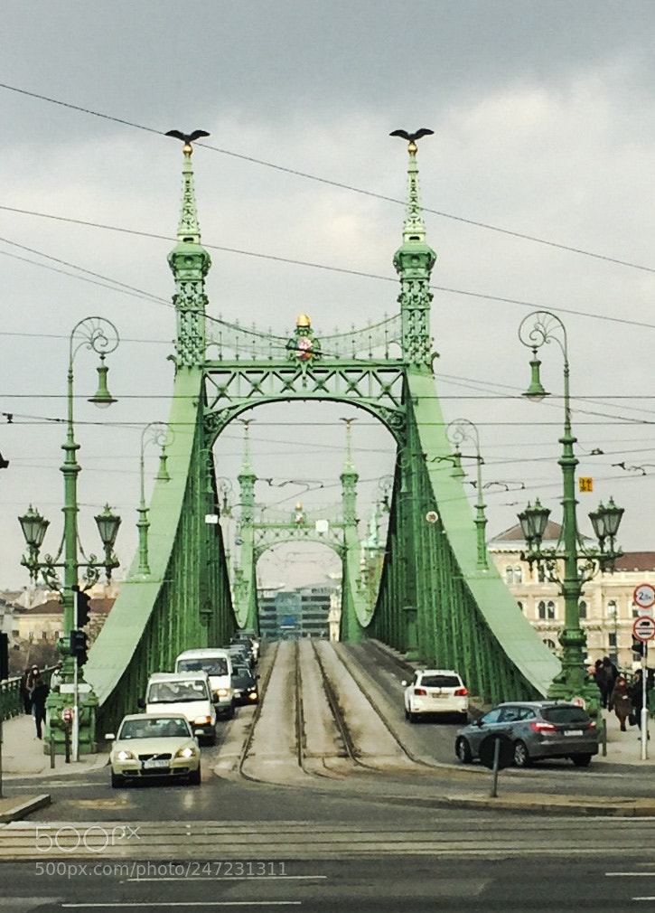 Apple iPhone 6 sample photo. Liberty bridge photography