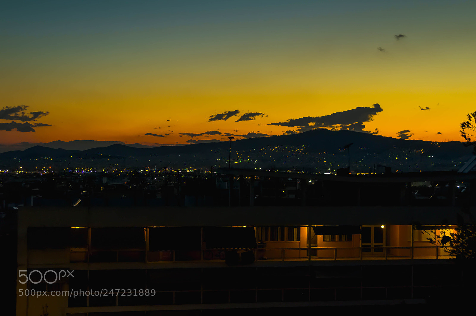 Canon EOS 1200D (EOS Rebel T5 / EOS Kiss X70 / EOS Hi) sample photo. Sunset city photography