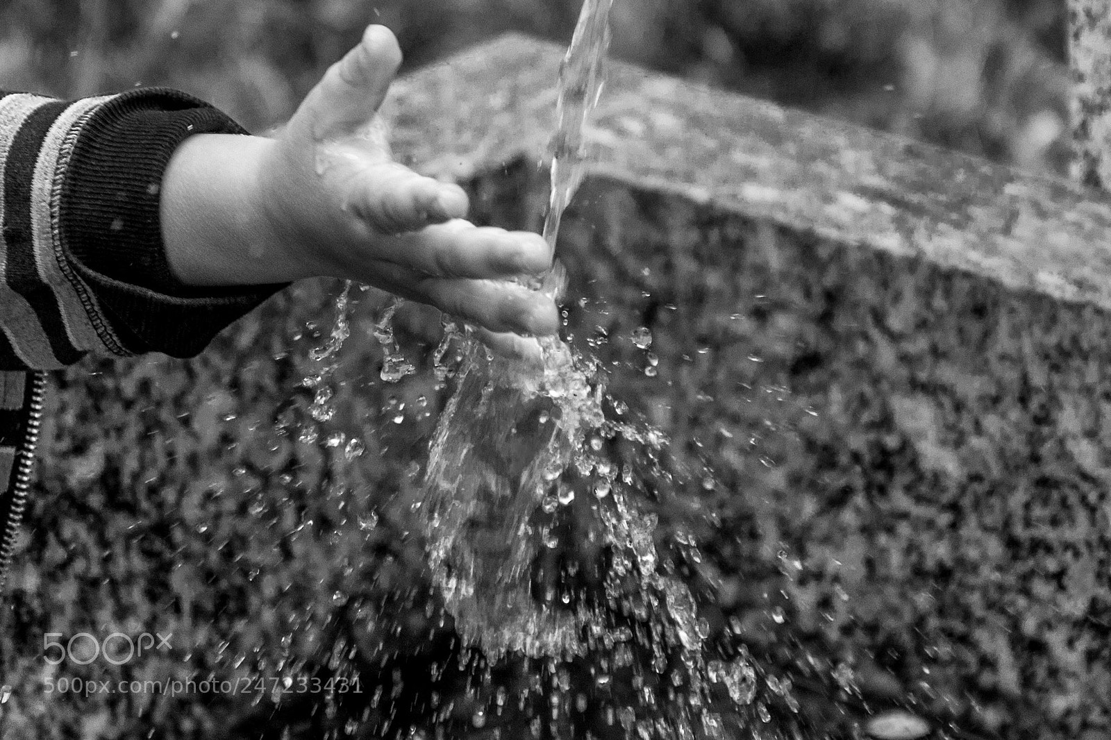 Canon EOS 600D (Rebel EOS T3i / EOS Kiss X5) sample photo. Playing with water photography
