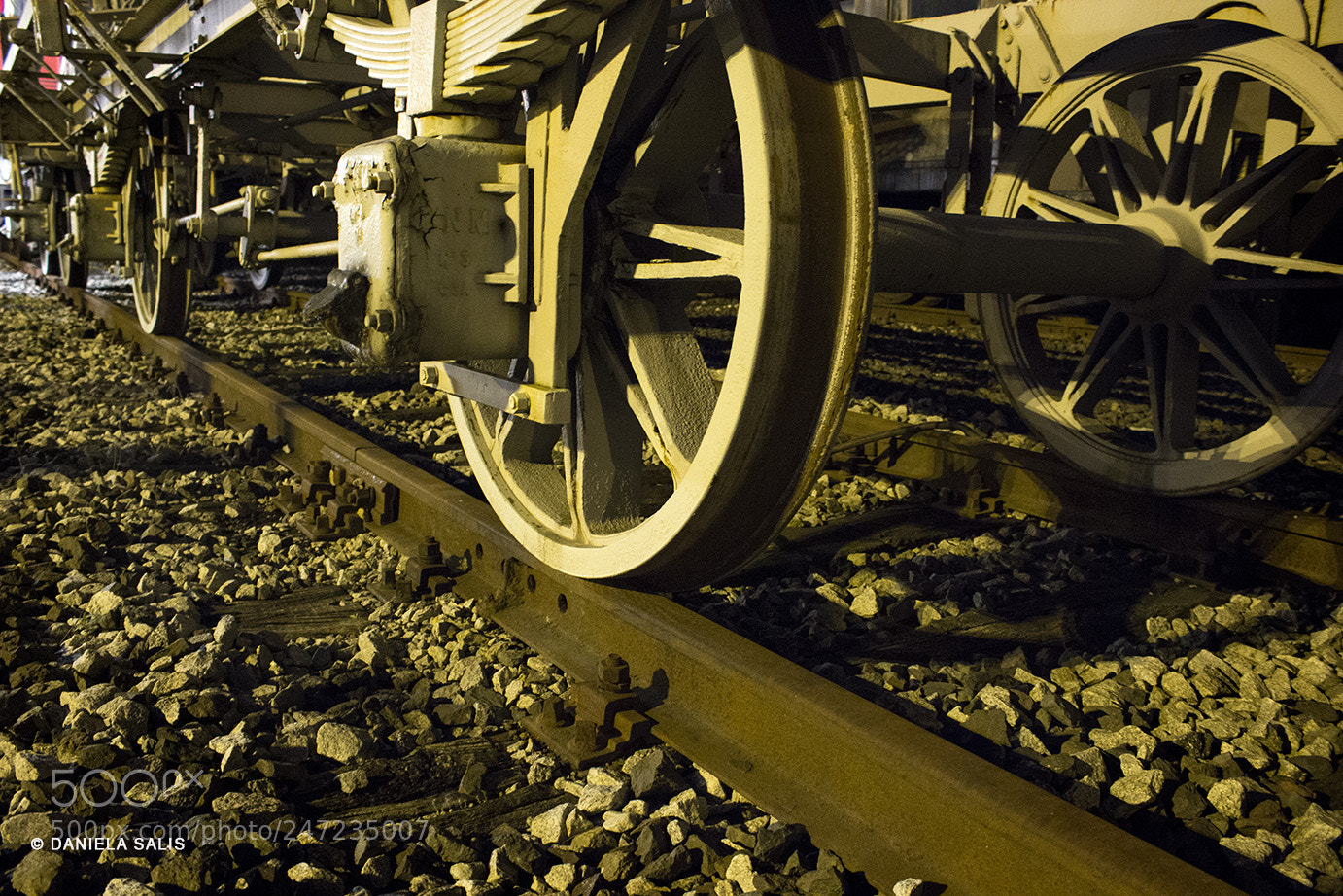 Canon EOS 600D (Rebel EOS T3i / EOS Kiss X5) sample photo. Old train photography