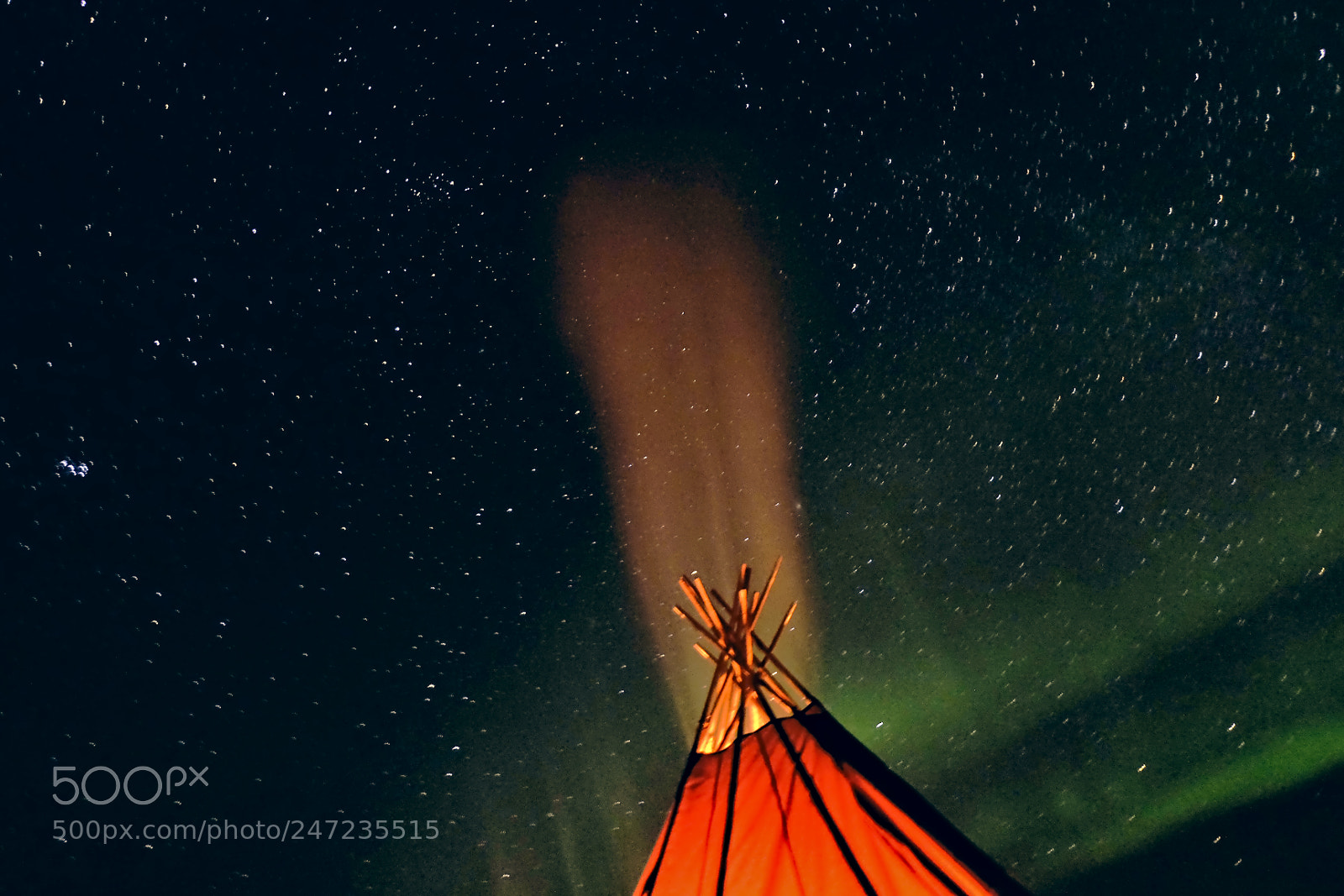 Fujifilm X-T10 sample photo. Arctic aurora photography