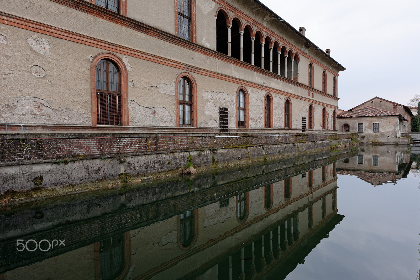 Nikon D7100 + Nikon AF-S Nikkor 14-24mm F2.8G ED sample photo. Palazzo visconti photography