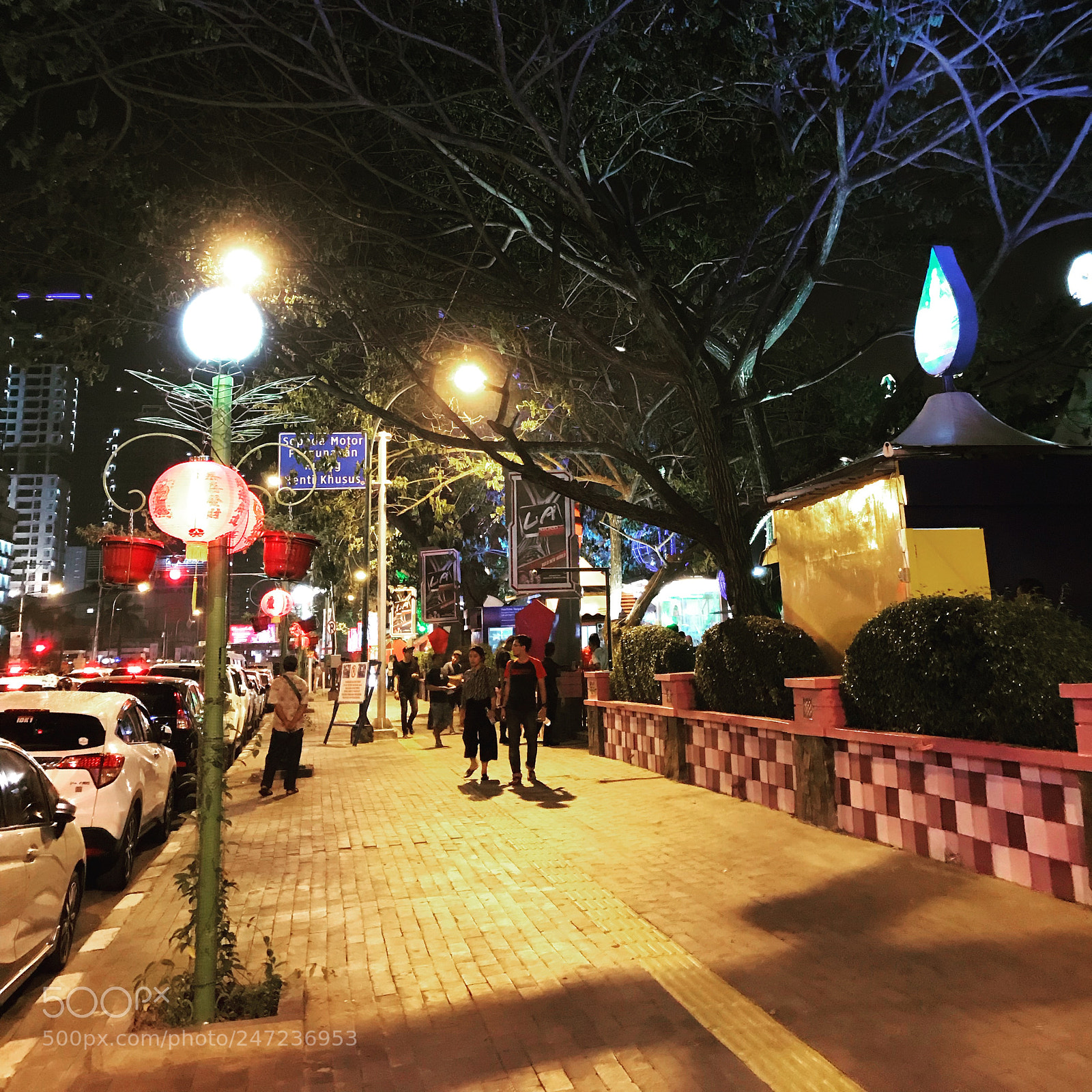 Apple iPhone 7 Plus sample photo. Merdeka walk photography