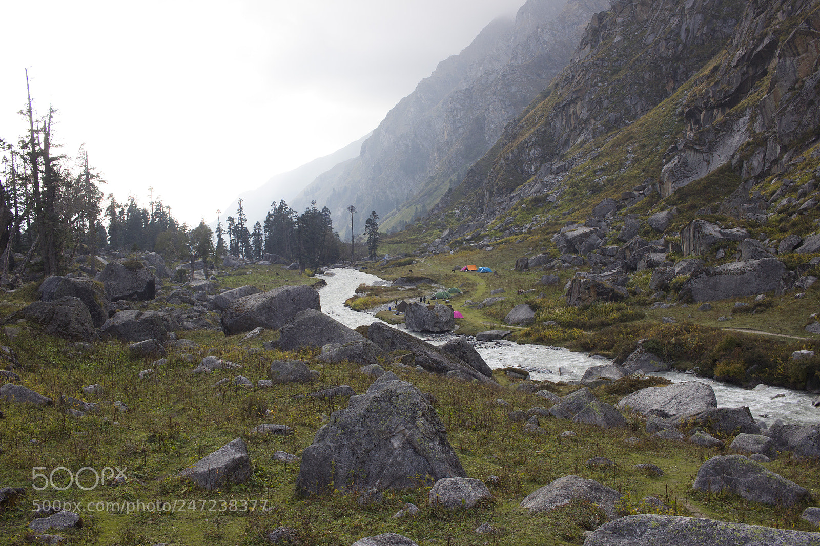 Canon EOS 600D (Rebel EOS T3i / EOS Kiss X5) sample photo. Supin valley photography