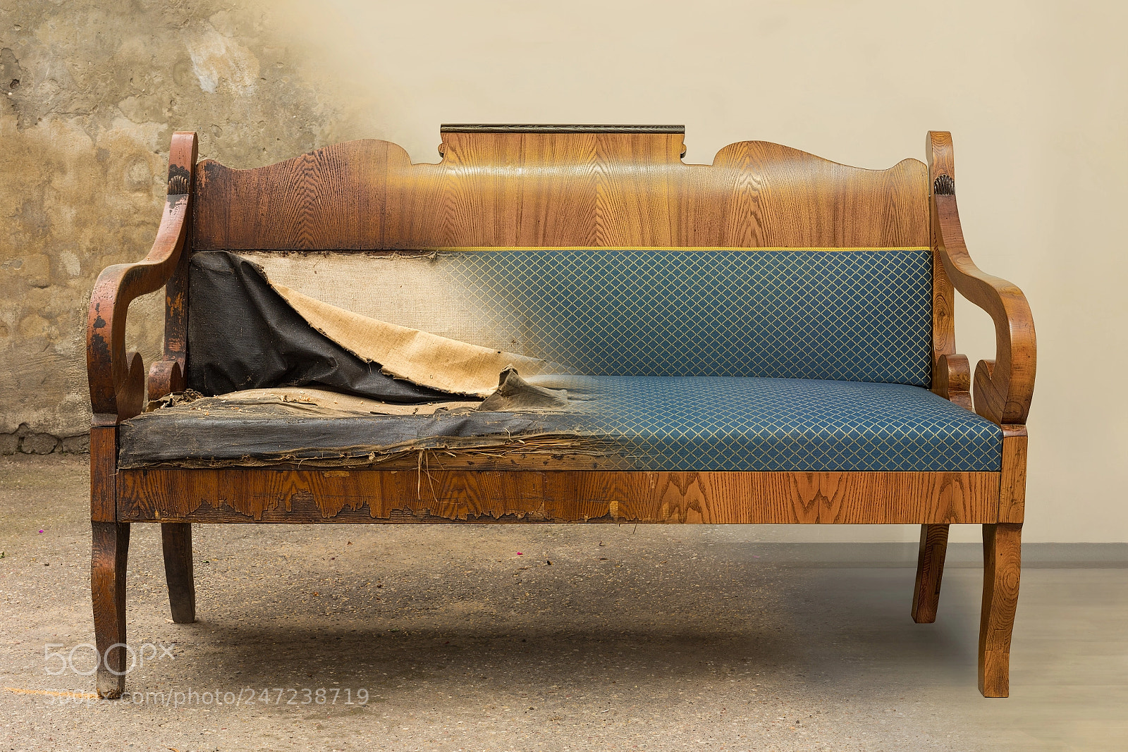 Canon EOS 100D (EOS Rebel SL1 / EOS Kiss X7) sample photo. Antique biedermeier style sofa photography
