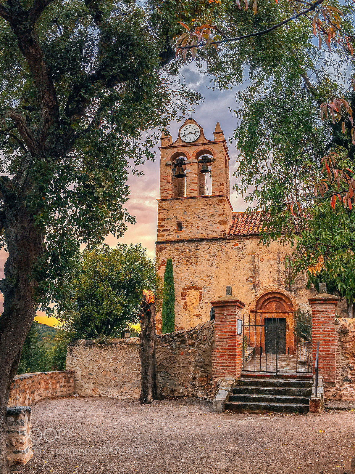Apple iPhone 6s Plus sample photo. Castelnou, france photography