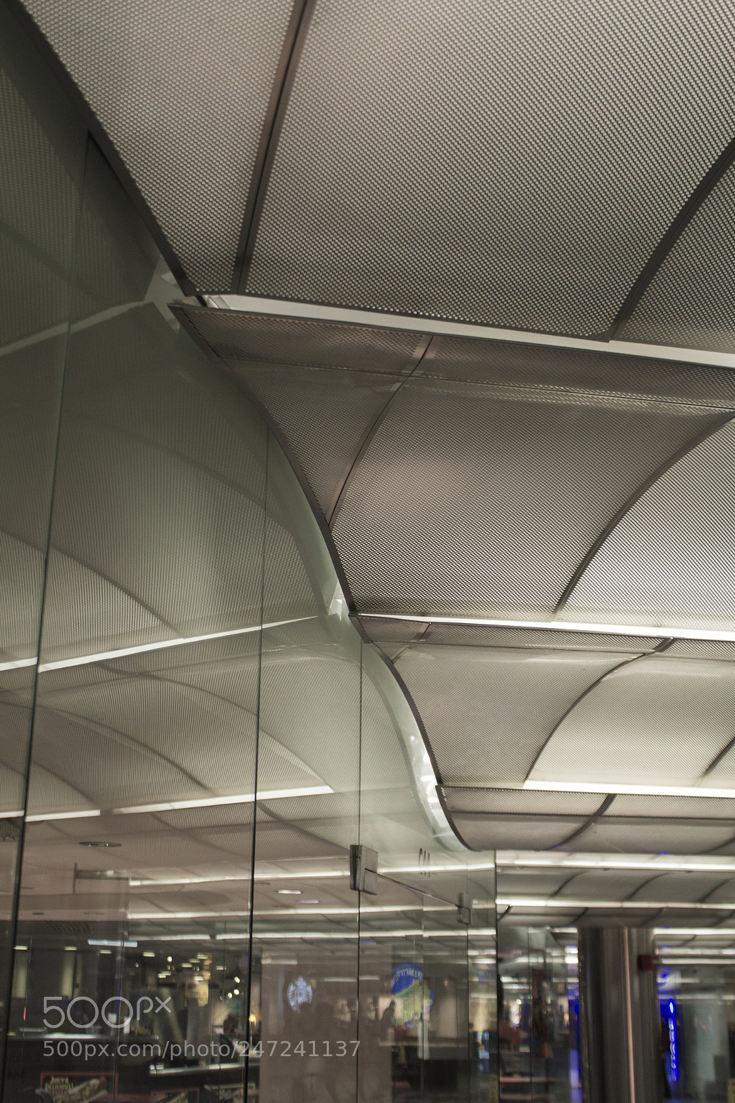 Canon EOS 1200D (EOS Rebel T5 / EOS Kiss X70 / EOS Hi) sample photo. Glass inside millennium station photography
