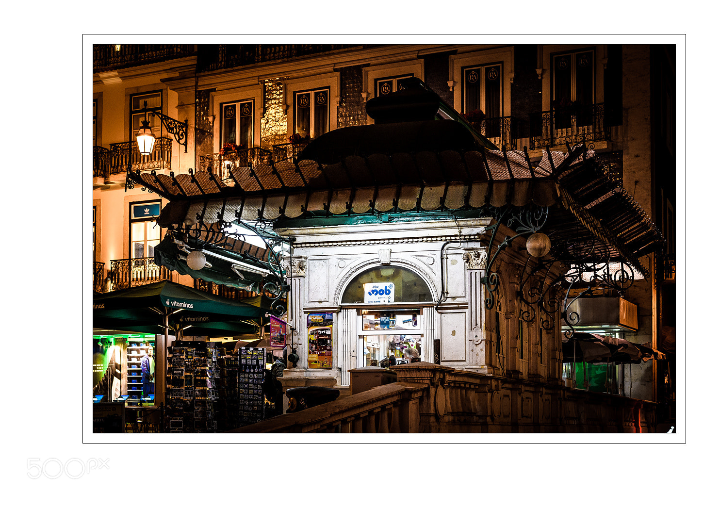Nikon D5 sample photo. Kiosk photography