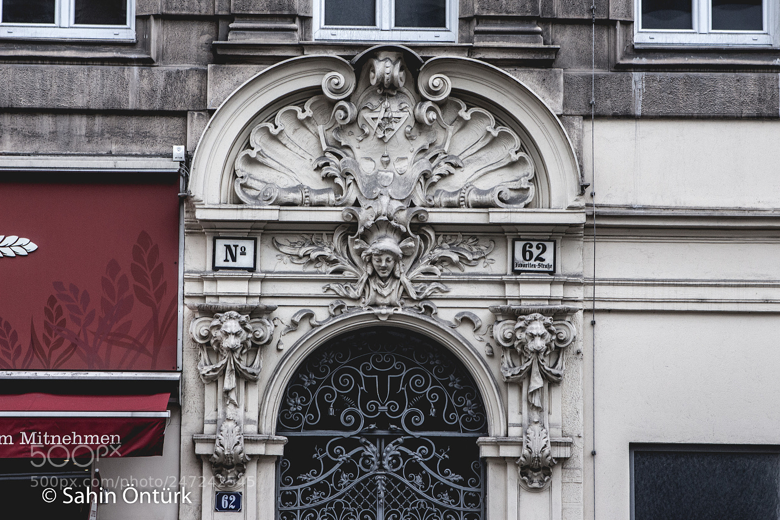 Canon EOS 700D (EOS Rebel T5i / EOS Kiss X7i) sample photo. Favoritenstraße photography