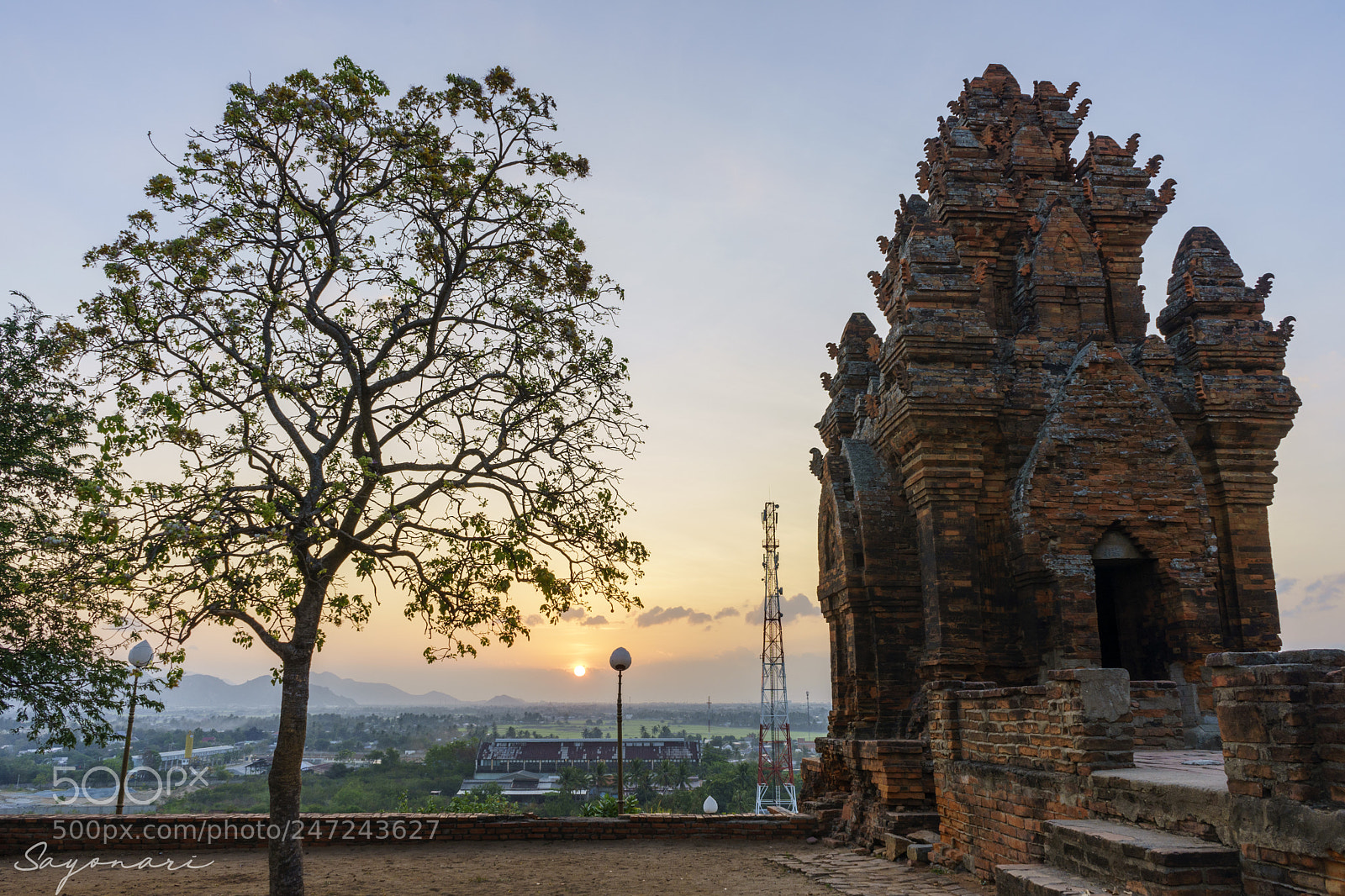 Sony a7 II sample photo. Dawn of the ancient photography