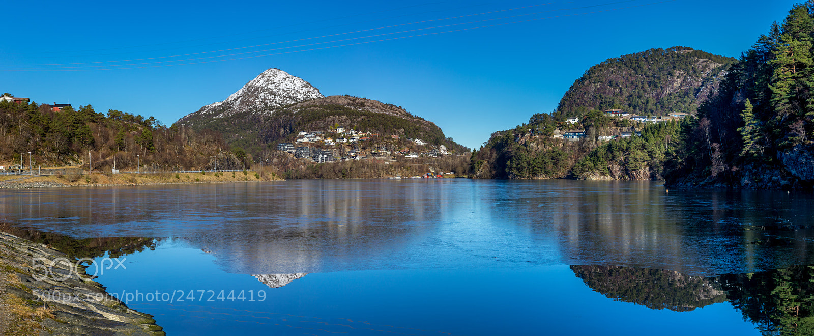 Canon EOS 6D Mark II sample photo. Lyderhorn in panorama photography