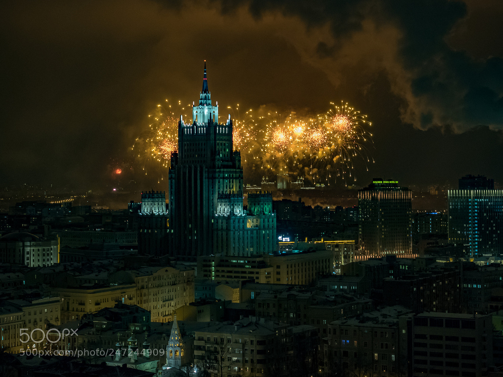 Olympus OM-D E-M5 II sample photo. Firework photography