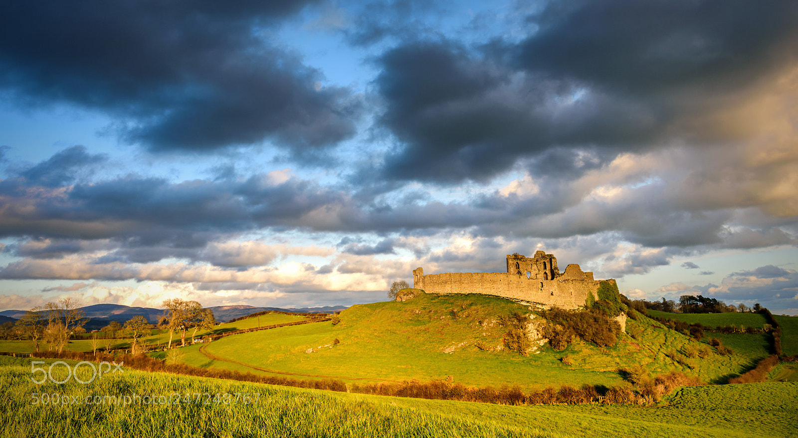 Nikon D810 sample photo. Roche castle ii photography