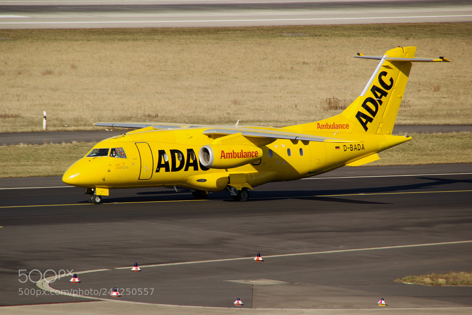 Canon EOS 60D sample photo. Aero-dienst adac ambulance photography