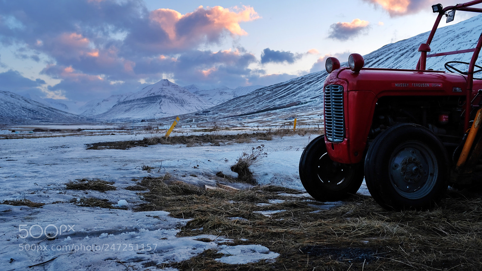 Fujifilm X100F sample photo. Golden dalvík photography