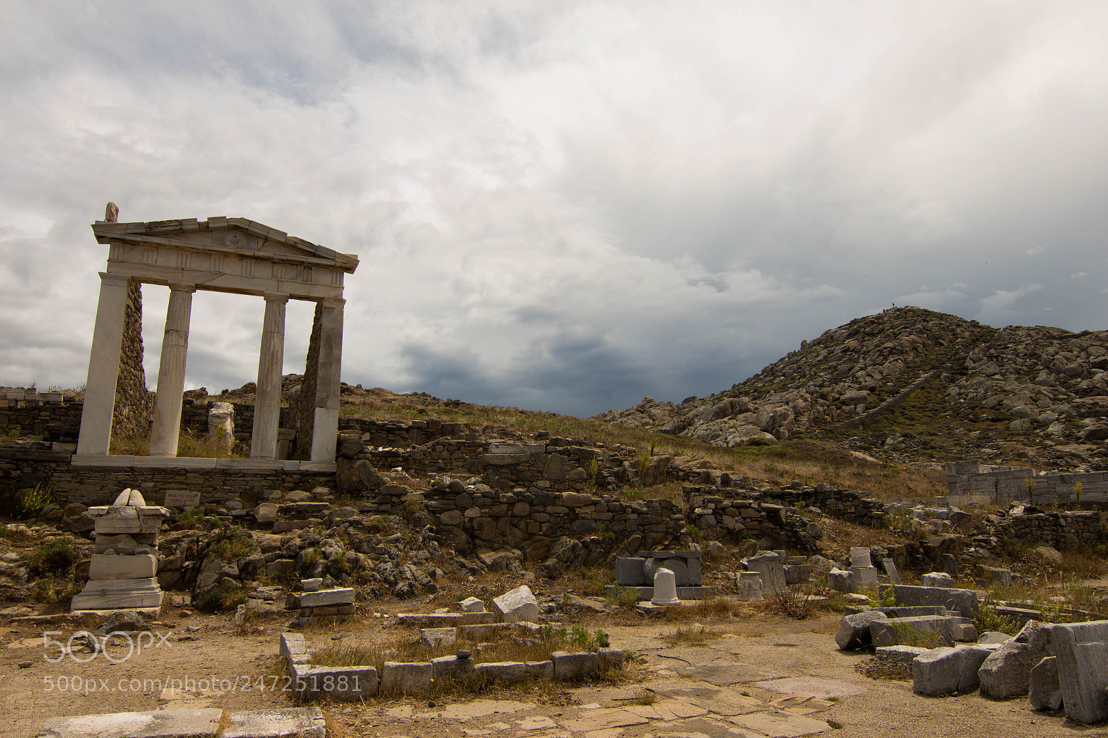 Canon EOS 700D (EOS Rebel T5i / EOS Kiss X7i) sample photo. Ruins of delos photography