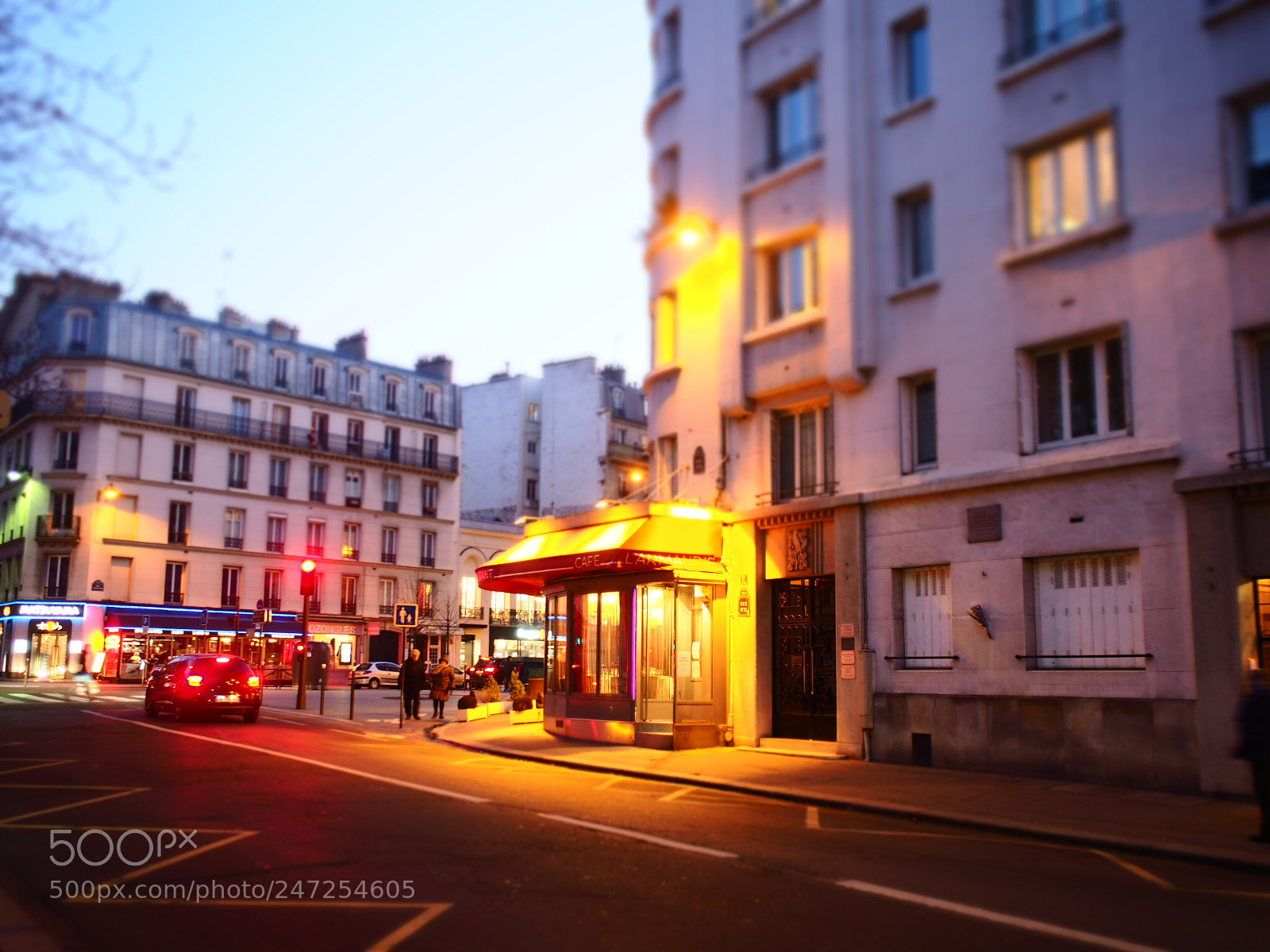 Olympus OM-D E-M10 sample photo. Paris & lights photography