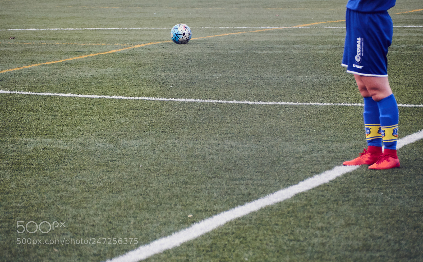 Olympus OM-D E-M10 sample photo. Waiting for kickoff photography