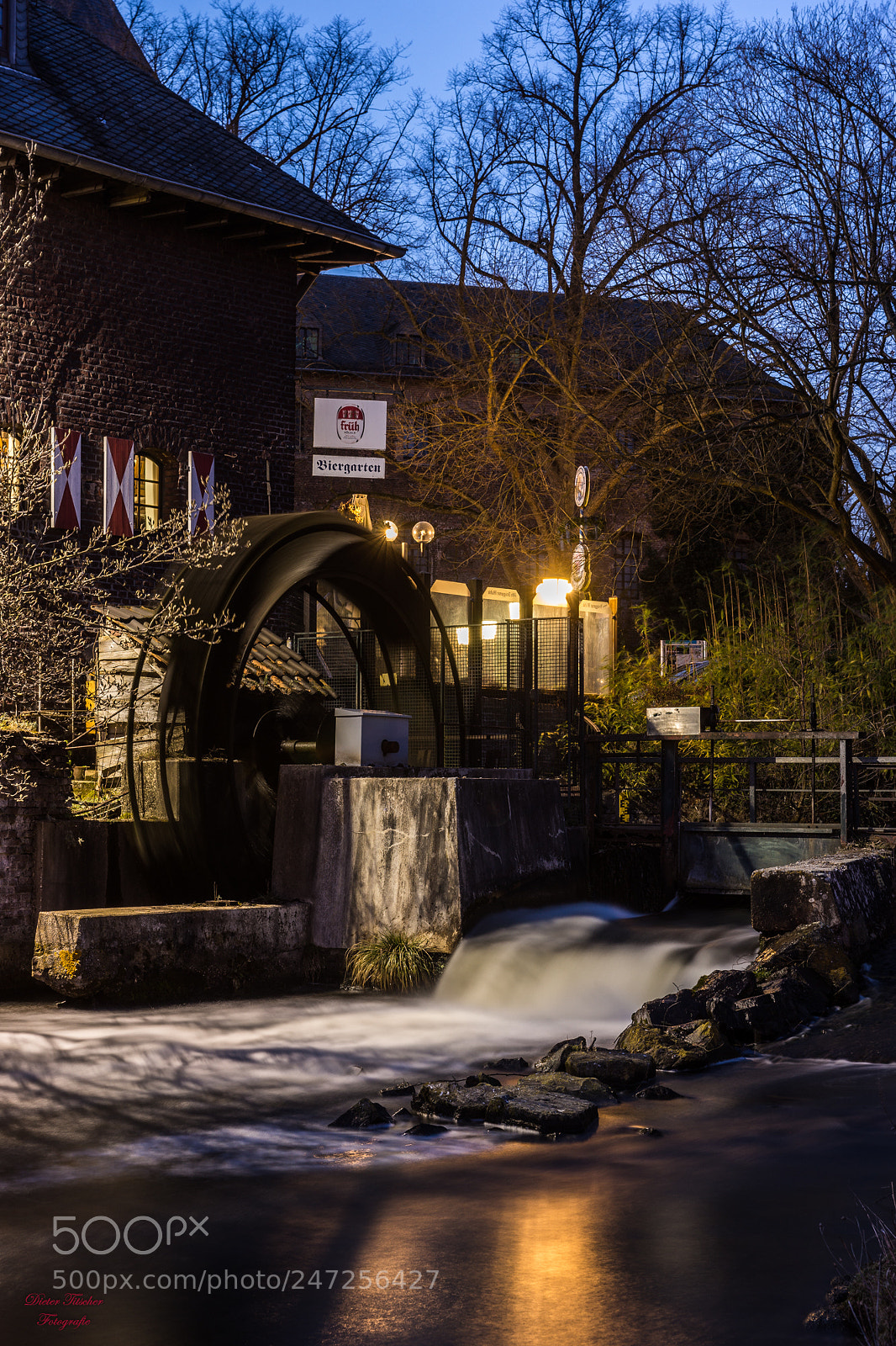 Sony SLT-A99V sample photo. Biergarten photography