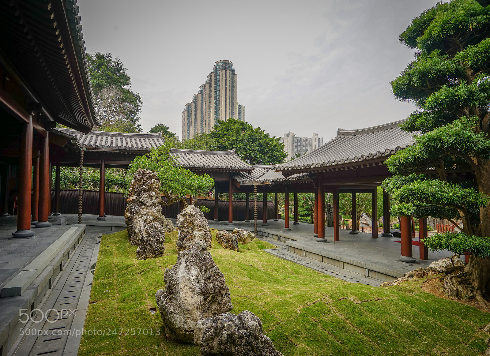 Sony a7 sample photo. Pagoda inside nan lian photography